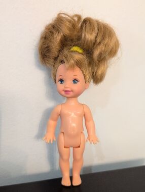 Vintage Barbie Kelly Doll - 1994